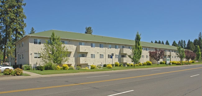 The Terrace Apartments in Spokane, WA - Building Photo - Building Photo