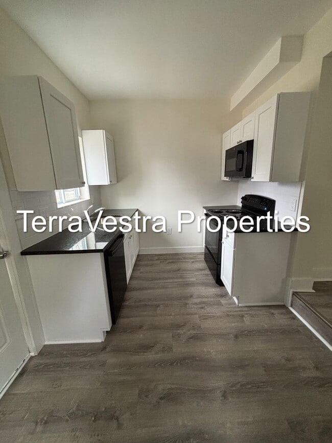 property at 72 S Pine St