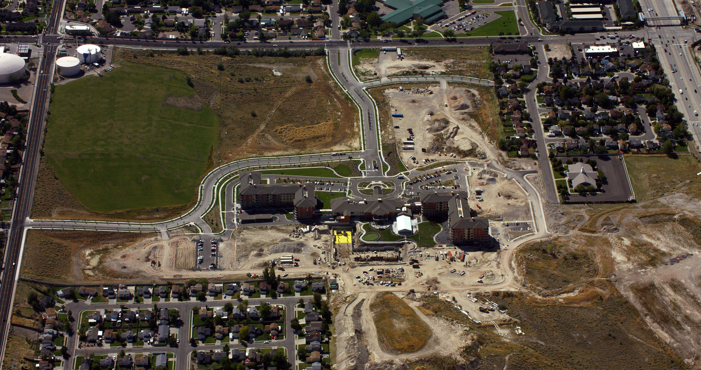 Summit Vista in Taylorsville, UT - Building Photo