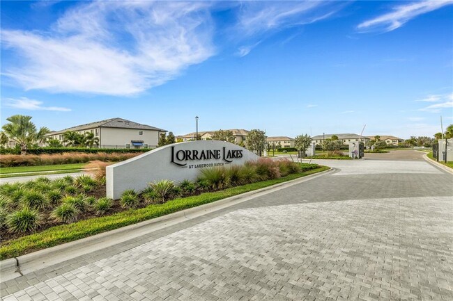 16020 Sunny Day Dr in Bradenton, FL - Foto de edificio - Building Photo