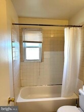 217 W Fifth St in Lansdale, PA - Building Photo - Building Photo