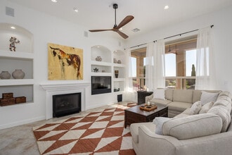 14705 Canyon Dr in Scottsdale, AZ - Building Photo - Building Photo