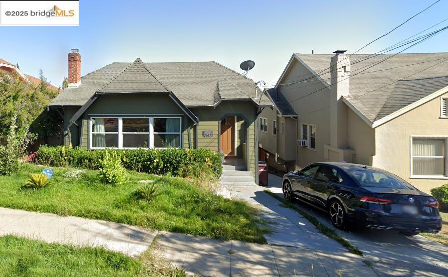 2612 Cole St in Oakland, CA - Building Photo