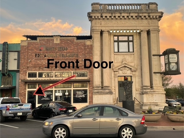102 N Locust St, Unit 201