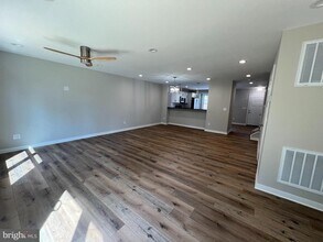 350 W 11th St in Front Royal, VA - Building Photo - Building Photo