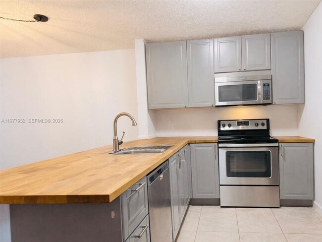 property at 614 Woodgate Cir