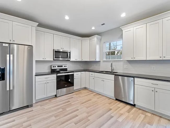 1026 Norview Ave in Norfolk, VA - Building Photo - Building Photo