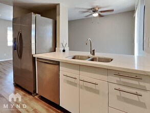1404 La Jolla Dr in Tempe, AZ - Building Photo - Building Photo