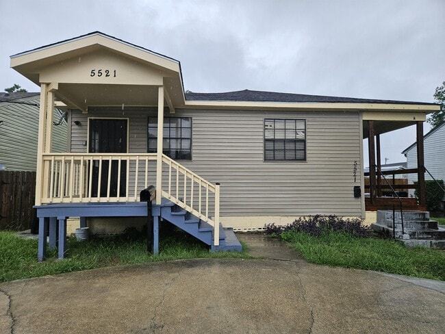 property at 5521 Wickfield Dr