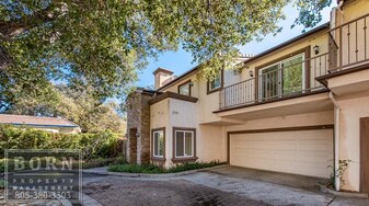2741 Los Robles Rd in Thousand Oaks, CA - Building Photo