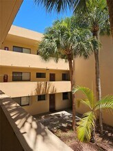 8415 SW 107th Ave in Miami, FL - Building Photo - Building Photo