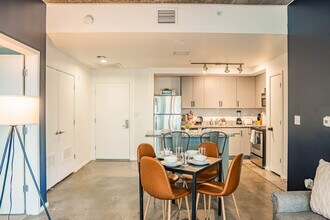 888 N 4th St in Phoenix, AZ - Foto de edificio - Building Photo