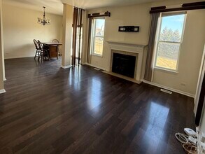 286 Wolverine Dr in Oswego, IL - Building Photo - Building Photo