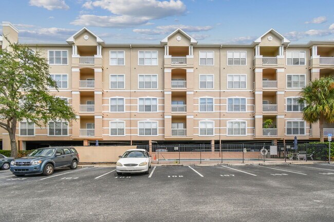 1216 S Missouri Ave, Unit 120 in Clearwater, FL - Foto de edificio - Building Photo