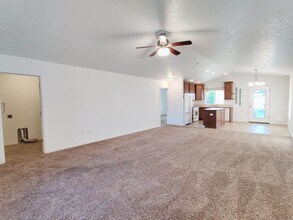 5825 Sidon Ln in Pasco, WA - Building Photo - Building Photo