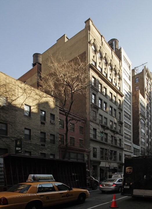 Cooperative in New York, NY - Foto de edificio