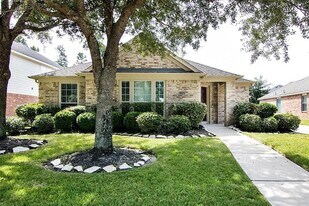 12830 Cooper Breaks Dr in Humble, TX - Building Photo