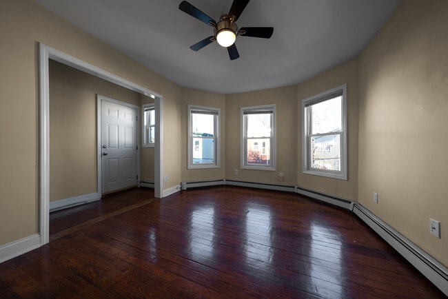 10 Speridakis Ter, Unit 1 in Cambridge, MA - Building Photo - Building Photo