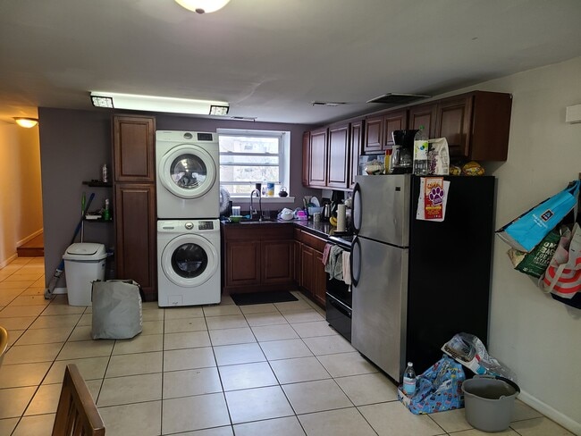 155 W Girard Ave, Unit #3, Unit #3