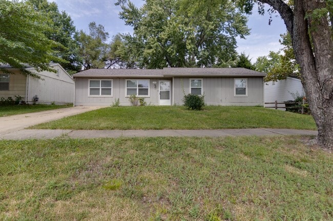 property at 1200 E 27th St