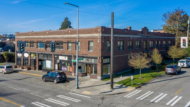 Villa Luisa Apartments in Seattle, WA - Building Photo - Building Photo