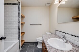 9030 N Allegheny Ave in Portland, OR - Building Photo - Building Photo