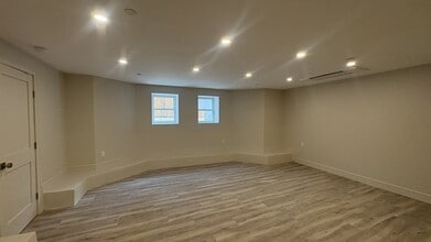 5-12 Beach 130th St, Unit BB in Queens, NY - Building Photo - Building Photo