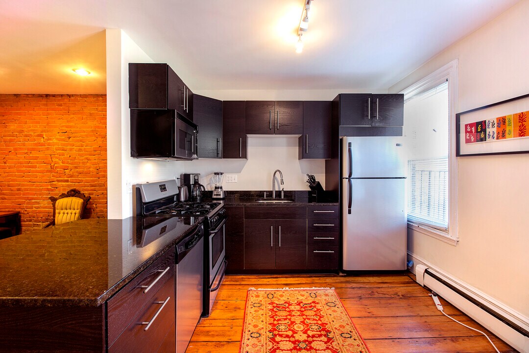 237 Northampton St, Unit 1 in Boston, MA - Building Photo