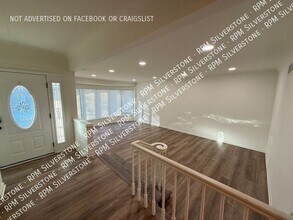 5681 Skylite Ln in Shelby Township, MI - Building Photo - Building Photo