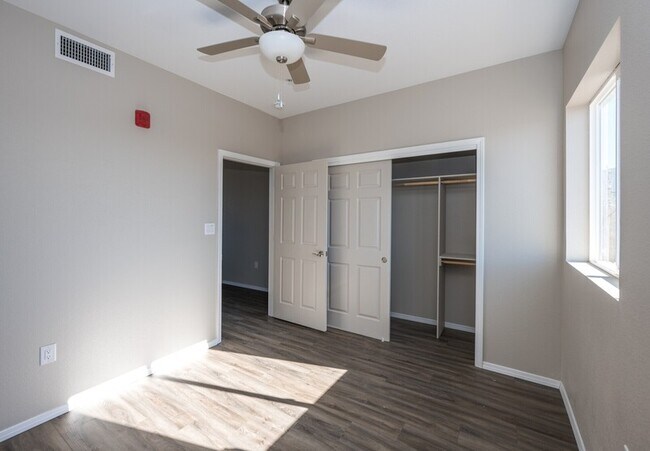 247 US-550 in Bernalillo, NM - Building Photo - Building Photo