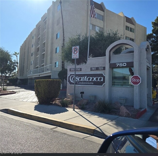 property at 750 S Royal Crest Cir