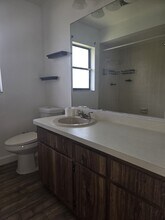 1530 Fife Ct in Dunedin, FL - Foto de edificio - Building Photo