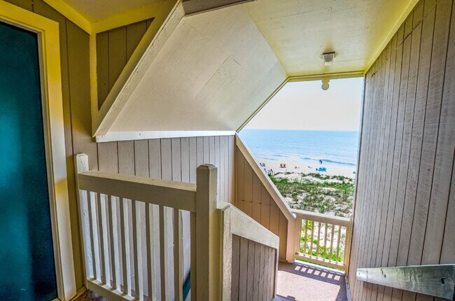 1411 Lake Park Blvd S-Unit -Salty Hammocks 7A in Carolina Beach, NC - Building Photo - Building Photo