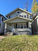127 N Burgess Ave in Columbus, OH - Building Photo