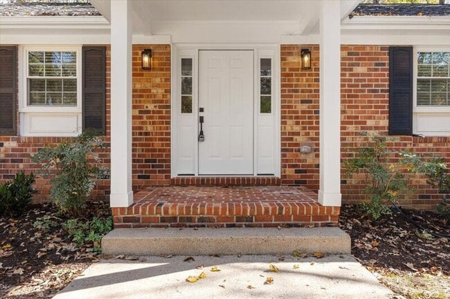 2500 Kimbrough Cir in Charlottesville, VA - Building Photo - Building Photo