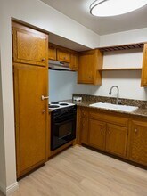 3546 Del Amo Blvd, Unit 9 in Torrance, CA - Foto de edificio - Building Photo