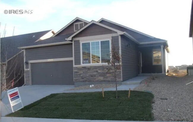 property at 2202 Thoreau Dr