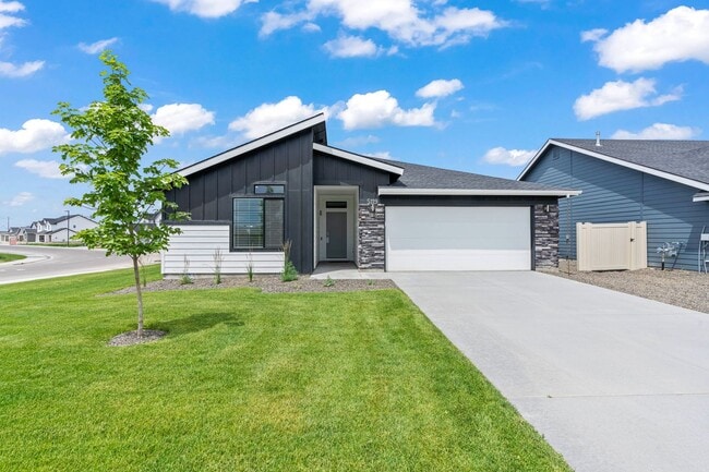 property at 5119 Clearfield Ct