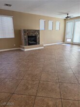 7641 Zermatt Ave in Las Vegas, NV - Building Photo - Building Photo