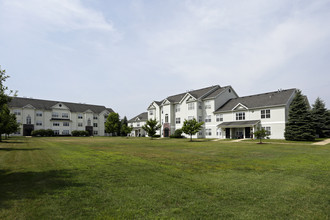 Catalina Shores in Muskegon, MI - Foto de edificio - Building Photo