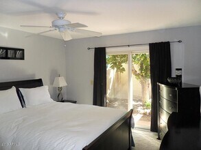 521 W Duke Dr in Tempe, AZ - Building Photo - Building Photo