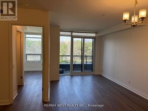 1 Valhalla Inn Rd in Toronto, ON - Building Photo - Building Photo