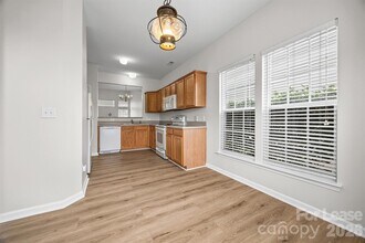 616 Bayou Cir in Lake Wylie, SC - Building Photo - Building Photo