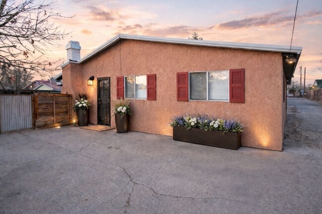 property at 1414 Griegos Rd NW