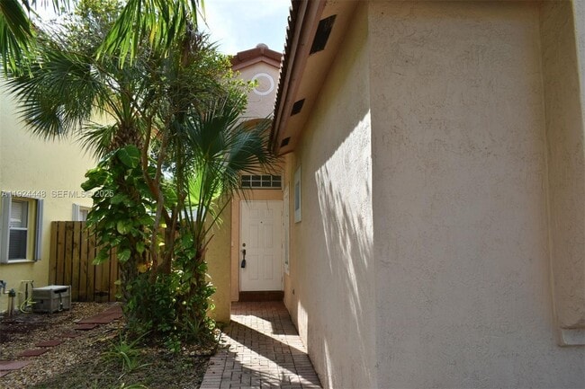 6254 NW 38th Dr in Coral Springs, FL - Building Photo - Building Photo