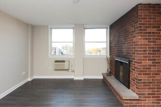 2012 N Orleans St, Unit D4 in Chicago, IL - Building Photo - Building Photo