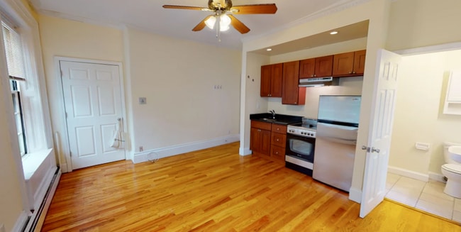 22 Joy St, Unit #1 in Boston, MA - Foto de edificio - Building Photo