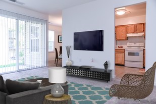 Woodlawn Village in Frederick, MD - Building Photo