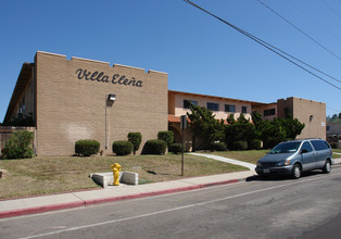 Villa Elena in La Mesa, CA - Foto de edificio - Building Photo