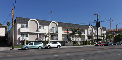 Villa Andalucia in Van Nuys, CA - Foto de edificio - Building Photo